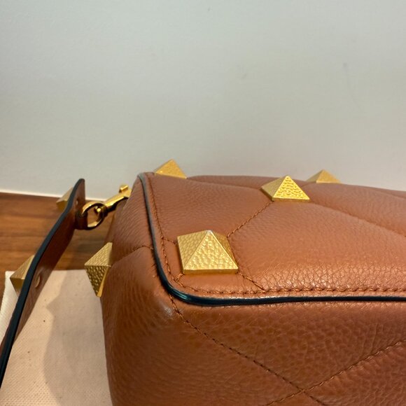 Valentino Rockstud Shoulder Bag in Cognac Brown with Gold Rockstuds - Picture 6 of 12